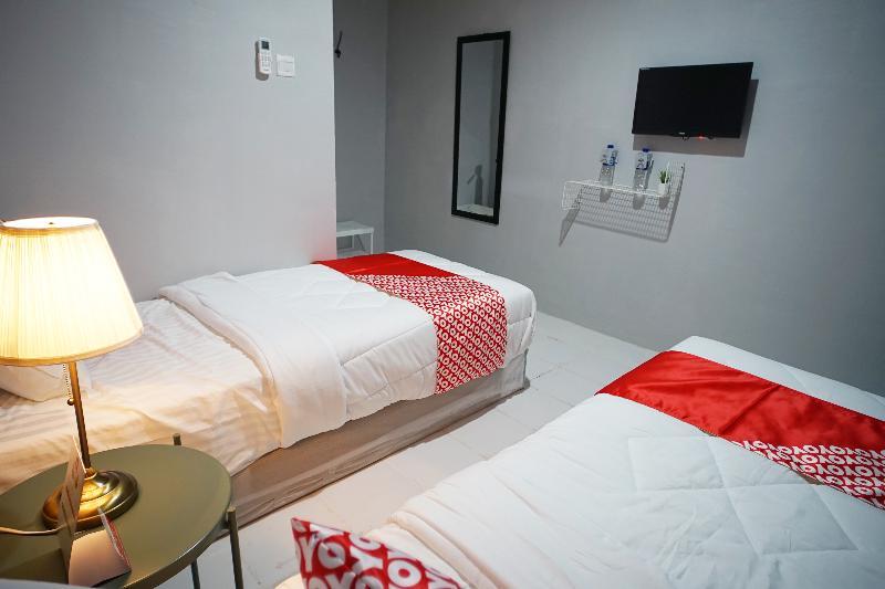 Reddoorz At Sani Guest House Balikpapan Exteriör bild